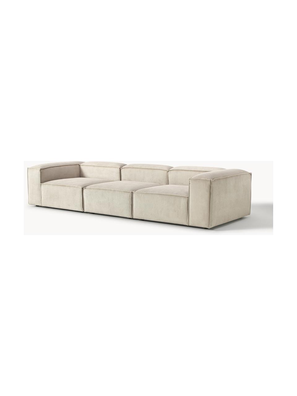 Modulares Sofa Lennon (4-Sitzer) aus Cord, Bezug: Cord (92 % Polyester, 8 %, Gestell: Massives Kiefernholz, Spe, Füße: Kunststoff Dieses Produkt, Cord Hellbeige, B 327 x T 119 cm