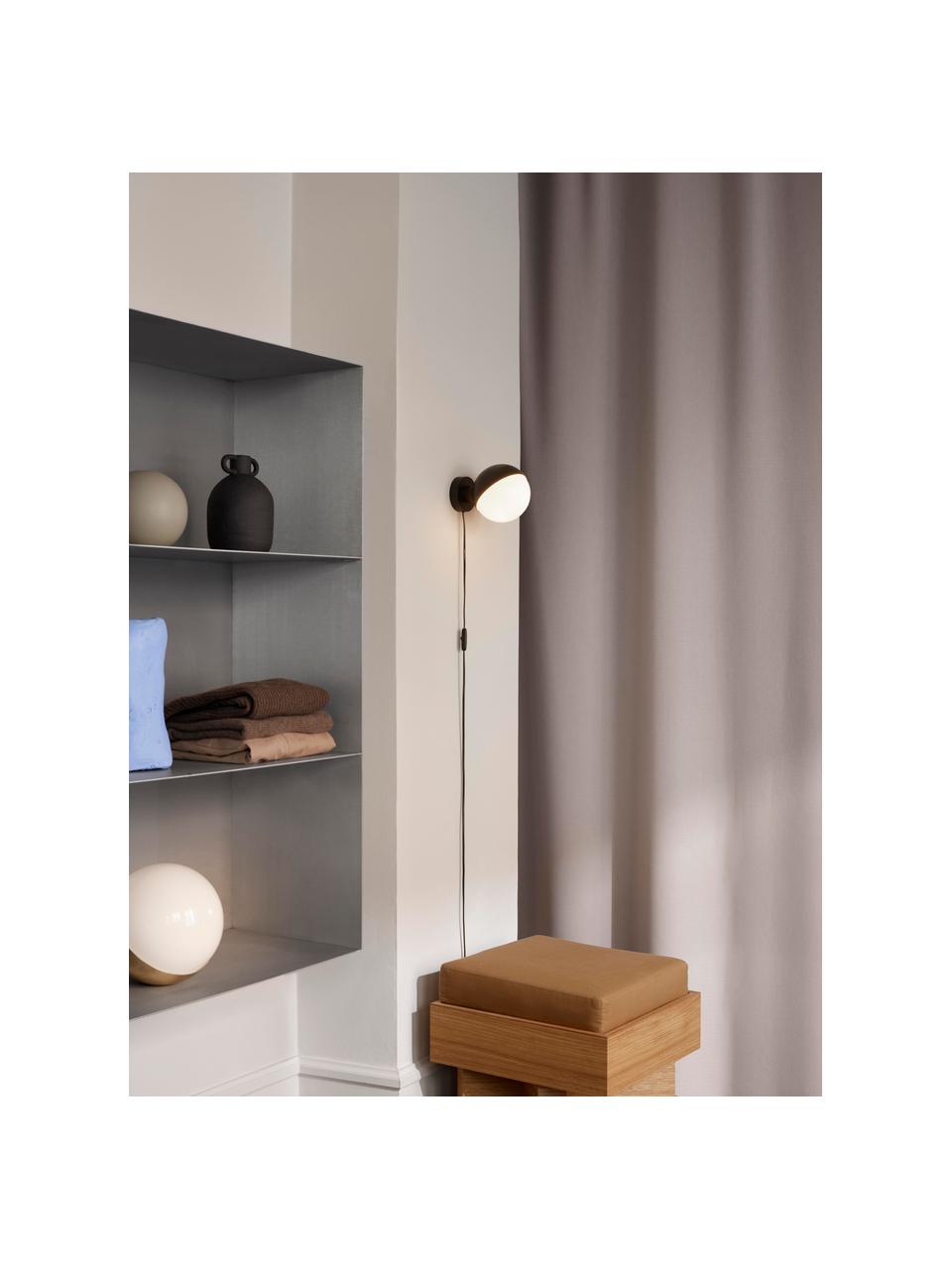 Mondgeblazen wandlamp VL Studio met stekker, Diffuser: opaalglas, mondgeblazen, Zwart, B 20 x H 15 cm