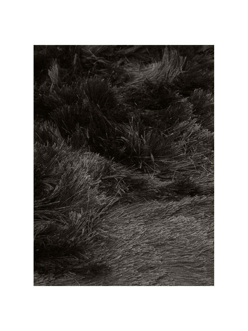 Glanzend hoogpolig  vloerkleed Jimmy in donkergrijs, Bovenzijde: 100% polyester, Onderzijde: 100% katoen, Donkergrijs, B 80 x L 150 cm (maat XS)