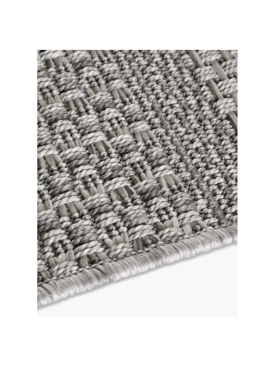 Interiérový/exteriérový koberec Arras, 100 % polypropylen

Materiál použitý v tomto produktu byl testován na škodlivé látky a certifikován podle STANDARD 100 od OEKO-TEX® 1803035, OEKO-TEX Service GmbH., Odstíny šedé, Š 80 cm, D 150 cm (velikost XS)