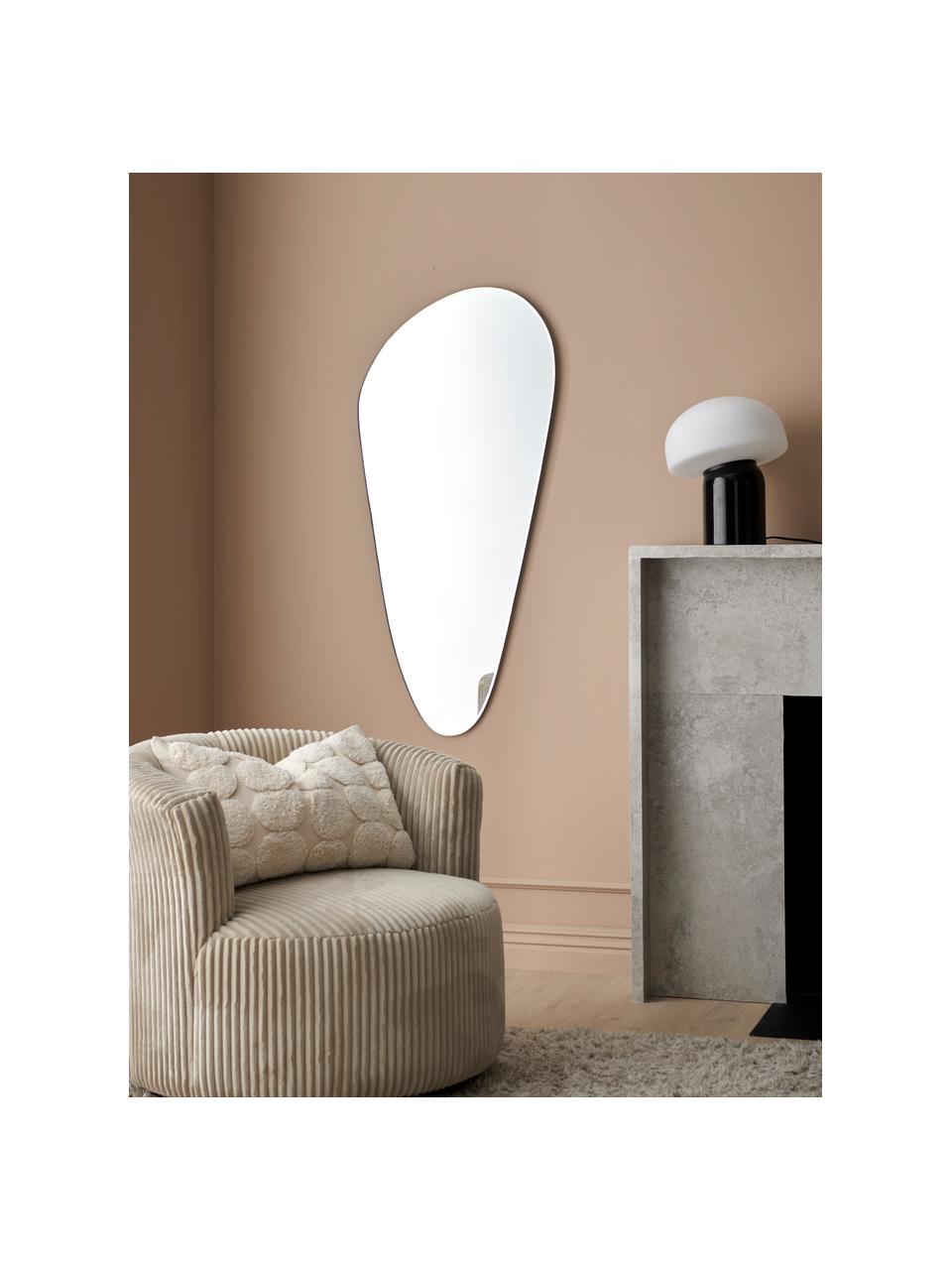 Espejo de pared sin marco con forma orgánica Dripp, Parte trasera: tablero de fibras de dens, Espejo: cristal, Plateado, An 55 x Al 120 cm