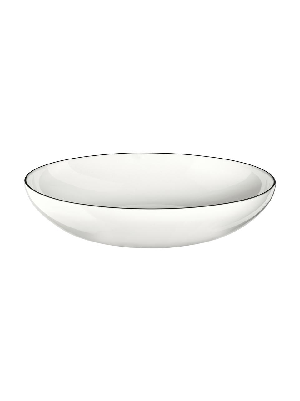 Pastaborden à table ligne noir met zwarte rand, 4 stuks, Beenderporselein (porselein)
Fine Bone China is een zacht porselein, dat zich vooral onderscheidt door zijn briljante, doorschijnende glans., Wit. Rand: zwart, Ø 22 x H 5 cm