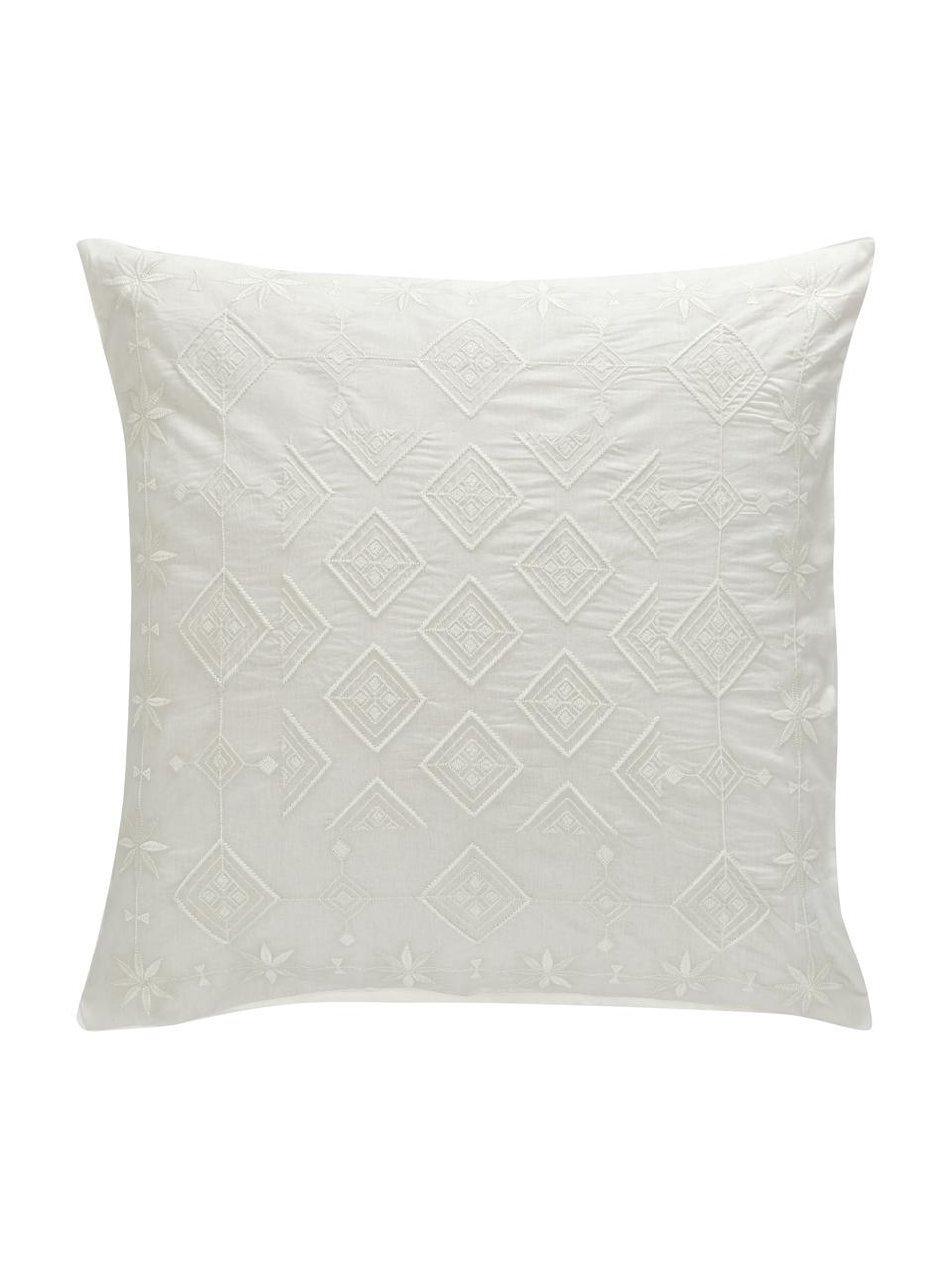 Taie d'oreiller 65x65 coton brodé blanc Elaine, 2 pièces, 100 % coton
Densité du fil 140 fils au pouce carré, qualité standard

Le linge en coton procure une agréable sensation de douceur sur la peau, absorbe bien l'humidité et convient aux personnes allergiques, Blanc, larg. 65 x long. 65 cm