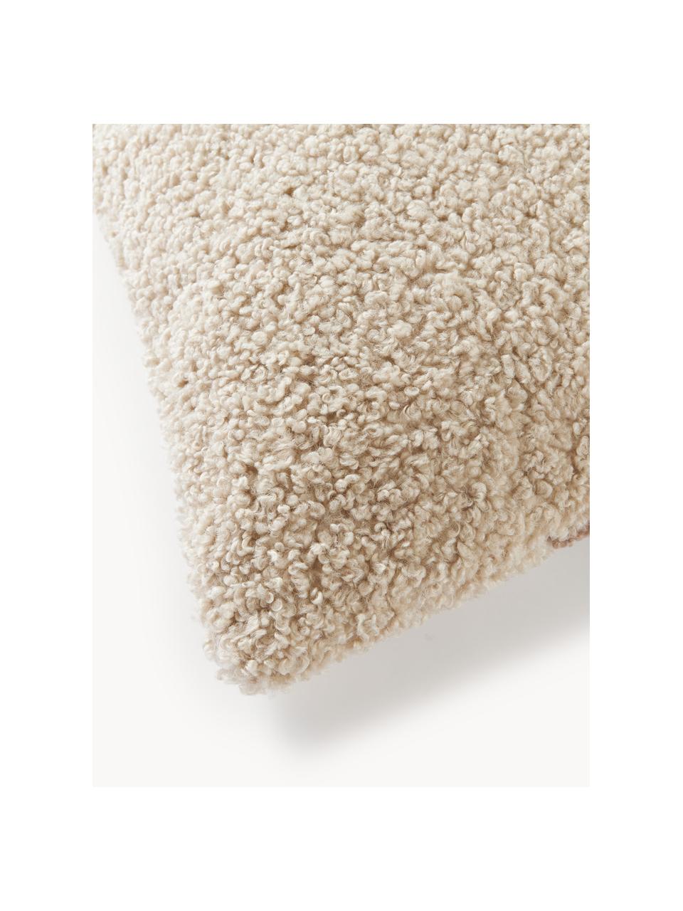 Housse de coussin 50x50 peluche Mateo, 100 % polyester (tissu peluche)

Le matériau est certifié STANDARD 100 OEKO-TEX®,
 22.HCN.34554, Beige clair, beige, larg. 60 x long. 60 cm