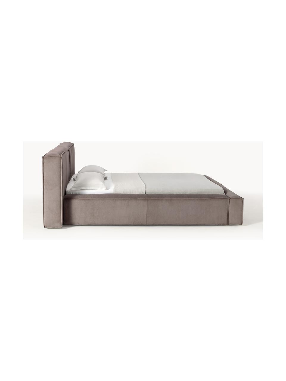 Letto imbottito in velluto a coste Lennon, Rivestimento: velluto a coste (98% poli, Struttura: legno di pino massiccio, , Piedini: legno, plastica Questo pr, Velluto a coste taupe, Larg. 208 x Lung. 243 cm (superfice 140 x 200 cm)