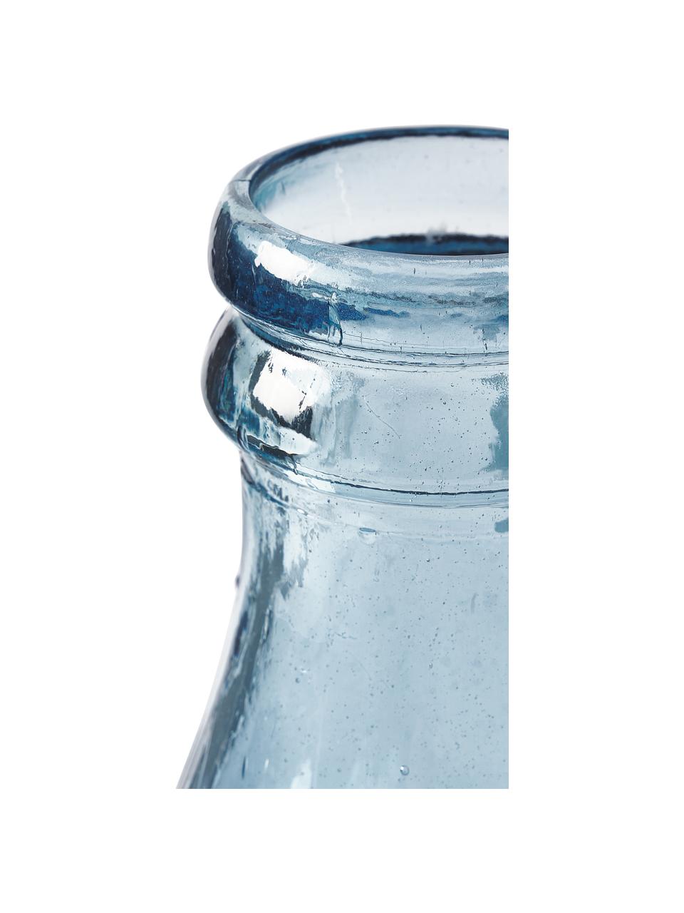 Wazon podłogowy ze szkła z recyklingu Dante, Szkło z recyklingu z certyfikatem GRS

Ten produkt jest wykonany w co najmniej 50% z materiałów pochodzących z recyklingu, które są certyfikowane zgodnie z Global Recycled Standard (GRS). Norma ta weryfikuje zawartość materiałów pochodzących z recyklingu i śledzi ją od źródła do produktu końcowego. Certyfikowane organizacje spełniają wymagania społeczne, środowiskowe i chemiczne na każdym etapie łańcucha dostaw., Jasny niebieski, Ø 40 cm, W 56 cm