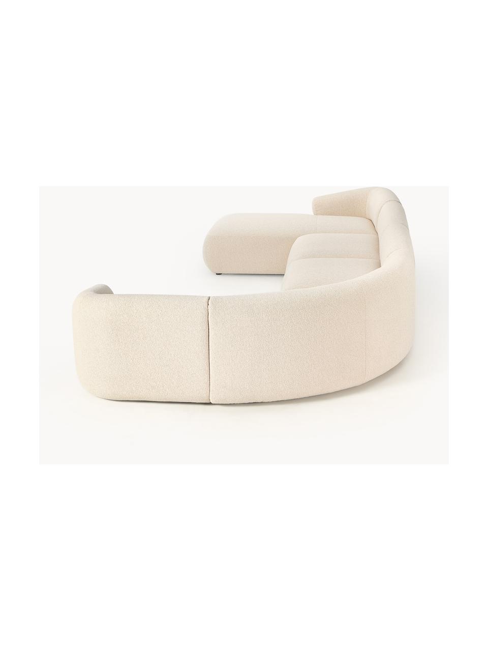 Sofá rinconera modular en tejido bouclé Sofia, Tapizado: tejido bouclé (100% polié, Estructura: madera de abeto, tablero , Patas: plástico Este producto es, Bouclé beige claro, An 404 x F 231 cm, chaise longue derecha