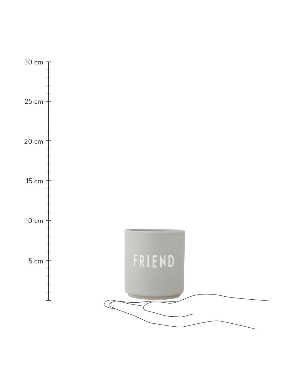 Design Becher Favourite FRIEND in Grau mit Schriftzug, Fine Bone China (Porzellan)
Fine Bone China ist ein Weichporzellan, das sich besonders durch seinen strahlenden, durchscheinenden Glanz auszeichnet., Hellgrau, Weiss, Ø 8 x H 9 cm