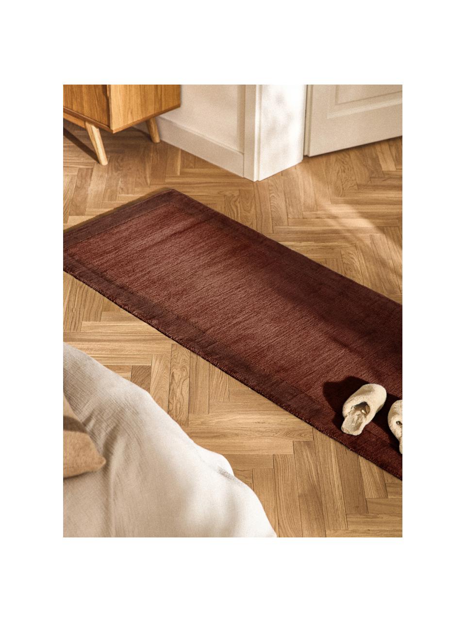 Tapis à poils courts Kari, 100 % polyester, certifié GRS, Rouge rouille, larg. 80 x long. 250 cm