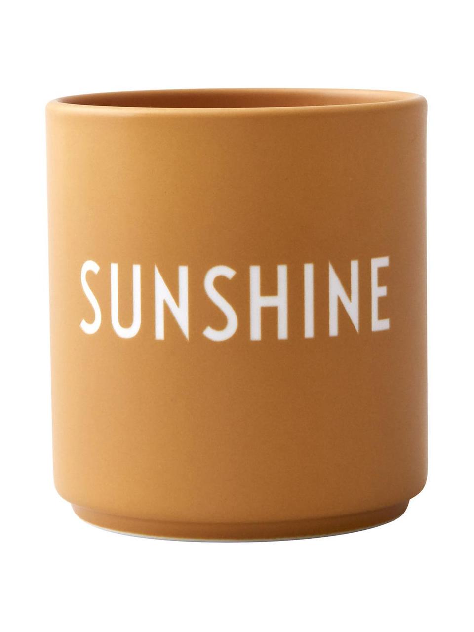 Designový pohárek s nápisem Favourite SUNSHINE, Kostní porcelán Fine Bone China
Fine Bone China je jemný porcelán, který se vyznačuje zejména svým zářivým a průsvitným leskem, Hořčicově žlutá (Sunshine), Ø 8 x V 9 cm, 250 ml