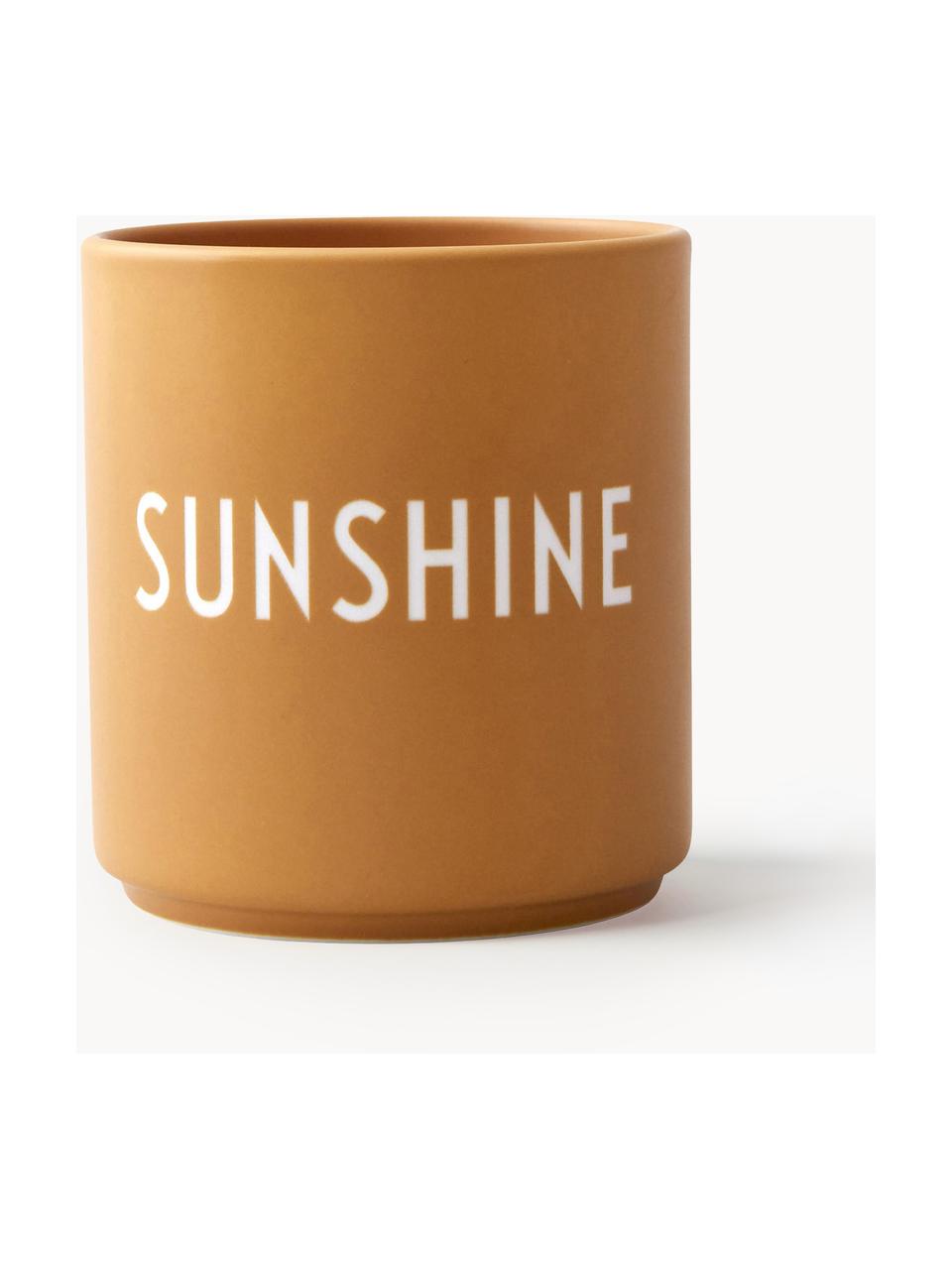 Design Becher Favourite SUNSHINE mit Schriftzug, Fine Bone China (Porzellan)
Fine Bone China ist ein Weichporzellan, das sich besonders durch seinen strahlenden, durchscheinenden Glanz auszeichnet., Ocker (Sunshine), Ø 8 x H 9 cm, 250 ml