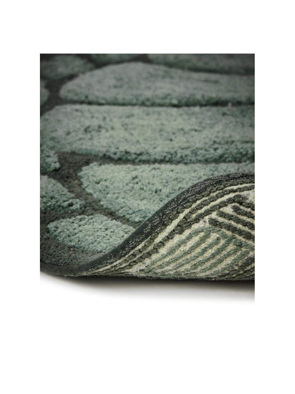 Tappeto bagno verde a forma di tartaruga Lazy, 100% cotone, certificato Oeko-Tex®, Verde scuro, Larg. 75 x Lung. 98 cm