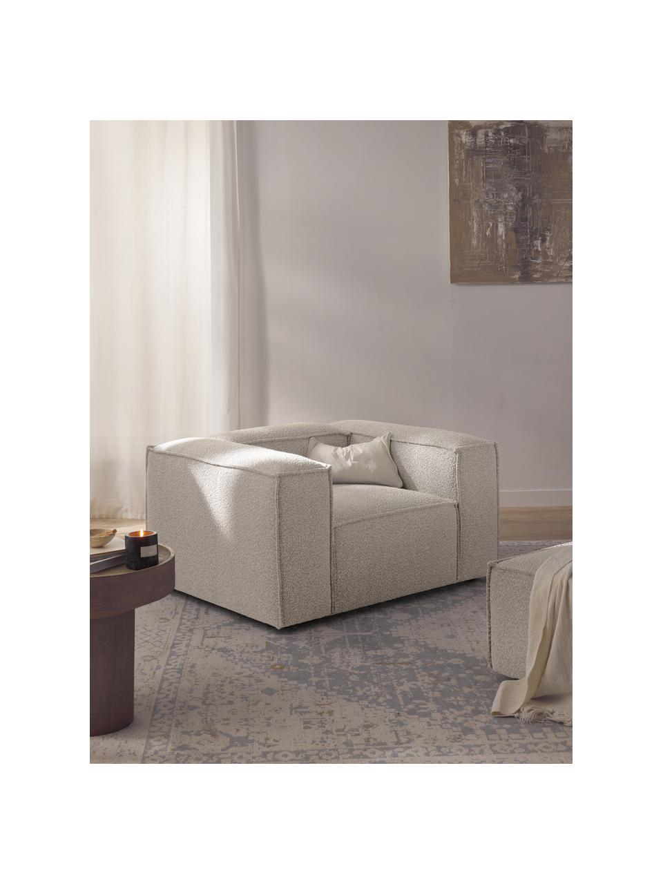 Poltrona in bouclé Lennon, Rivestimento: bouclé (100% poliestere) , Struttura: legno di pino massiccio, , Piedini: plastica Questo prodotto , Bouclè bianco latte, Larg. 130 x Prof. 101 cm