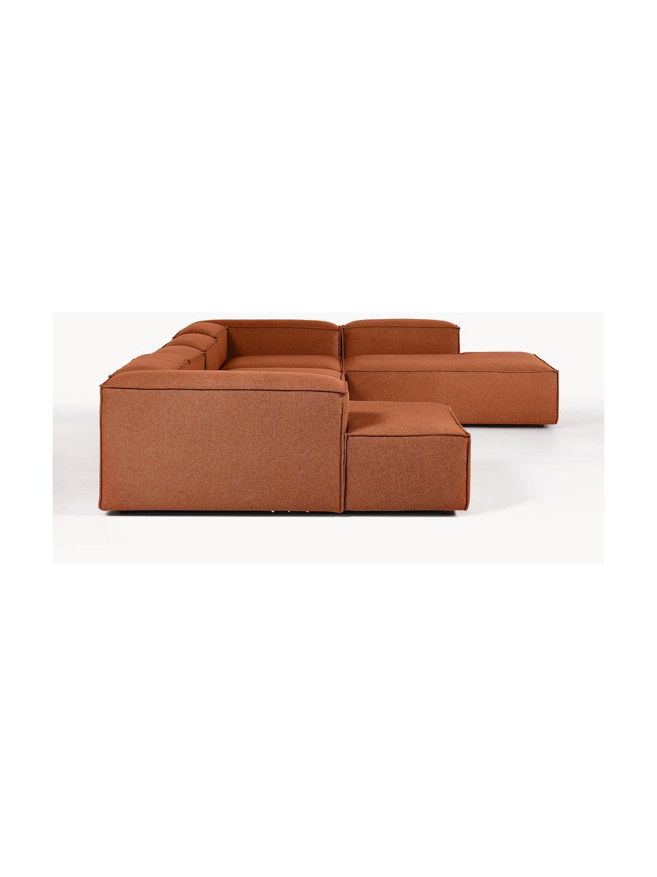 Divano angolare componibile Lennon, Rivestimento: 100% poliestere Con 115.0, Struttura: legno di pino massiccio, , Piedini: plastica, Tessuto color terracotta, Larg. 418 x Prof. 269 cm, chaise-longue a destra