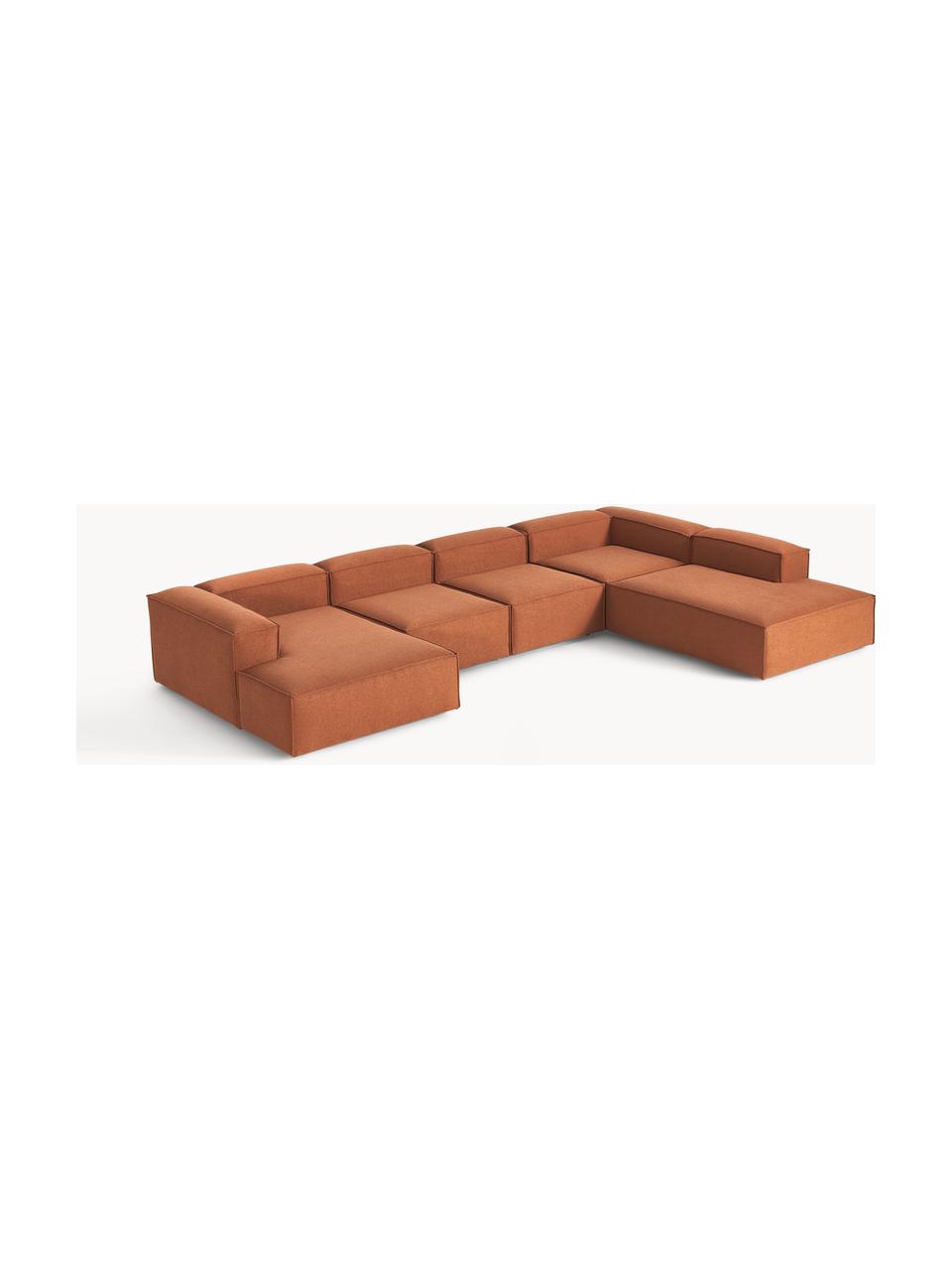 Divano angolare componibile Lennon, Rivestimento: 100% poliestere Con 115.0, Struttura: legno di pino massiccio, , Piedini: plastica Questo prodotto , Tessuto color terracotta, Larg. 418 x Prof. 269 cm, chaise-longue a destra