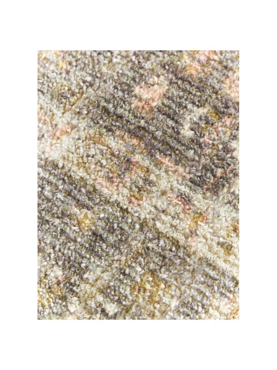 In- & Outdoor-Teppich Nouristan, 100 % Polypropylen

Das in diesem Produkt verwendete Material ist schadstoffgeprüft und zertifiziert nach STANDARD 100 by OEKO-TEX®1803035, Centexbel., Olivgrün, B 120 x L 170 cm (Größe S)