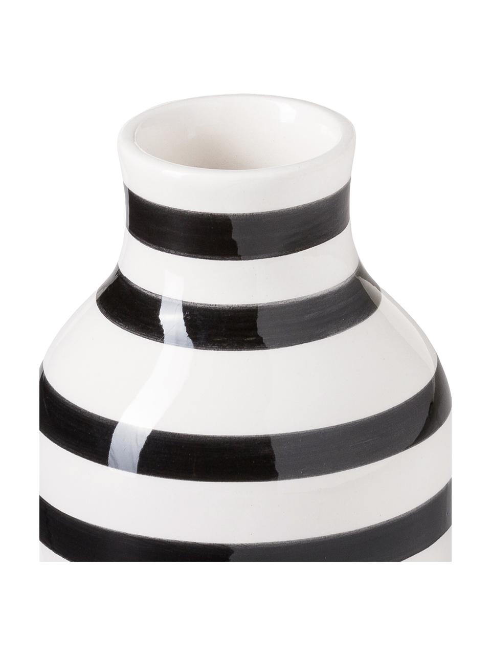 Kleine handgefertigte Design-Vase Omaggio, Keramik, Schwarz, Weiß, Ø 8 x H 13 cm