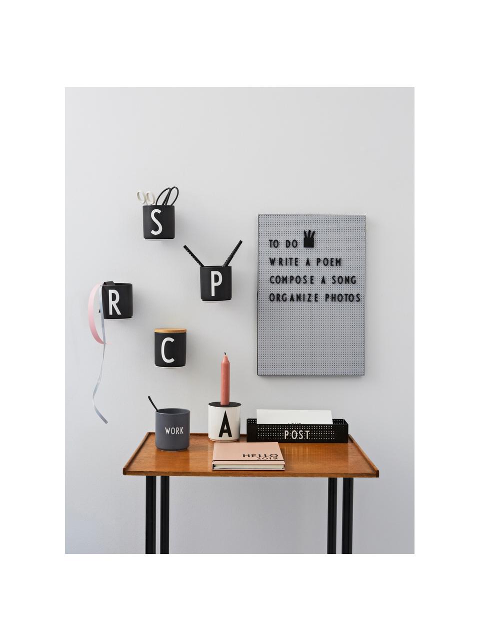 Design Becher Favourite WORK mit Schriftzug, Fine Bone China (Porzellan)
Fine Bone China ist ein Weichporzellan, das sich besonders durch seinen strahlenden, durchscheinenden Glanz auszeichnet., Grau (Work), Ø 8 x H 9 cm, 250 ml