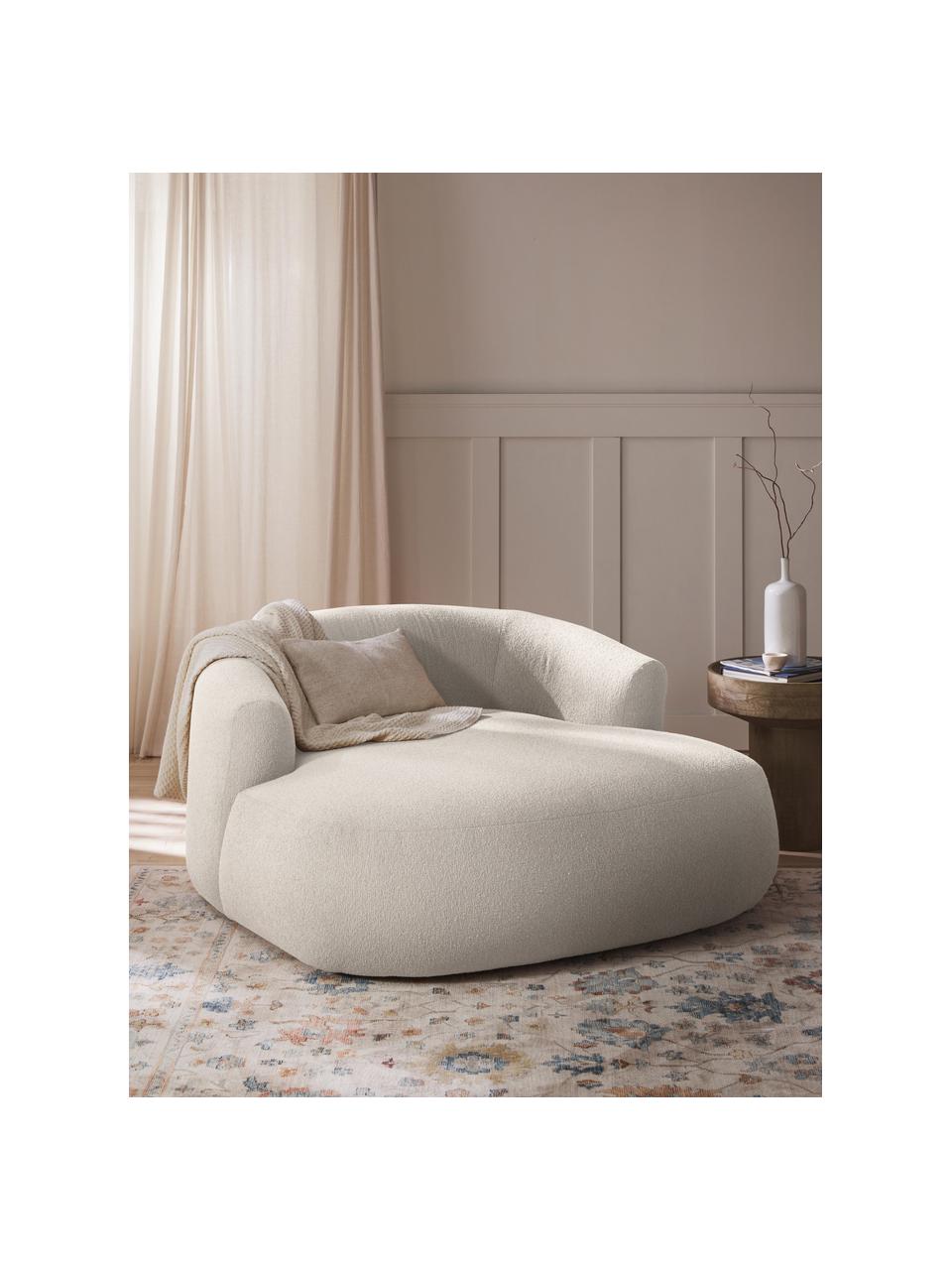 Sillón lounge grande en tejido bouclé Sofia, Tapizado: tejido bouclé (100% polié, Estructura: madera de abeto, tablero , Patas: plástico Este producto es, Bouclé blanco Off White, An 145 x F 144 cm