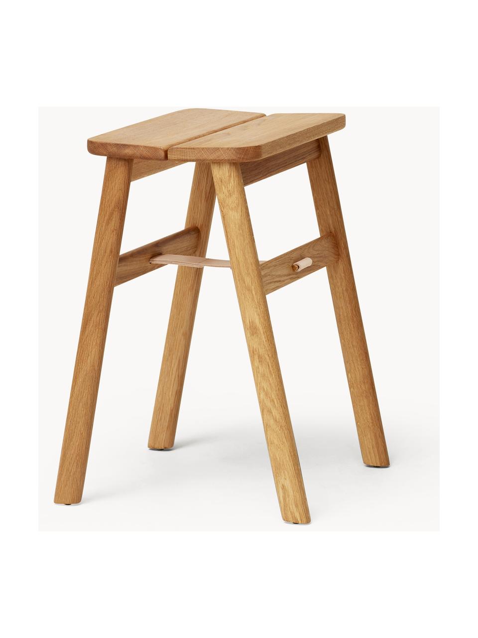 Klappbarer Hocker Angle aus Eichenholz, Eichenholz

Dieses Produkt wird aus nachhaltig gewonnenem, FSC®-zertifiziertem Holz gefertigt., Eichenholz, B 41 x H 48 cm