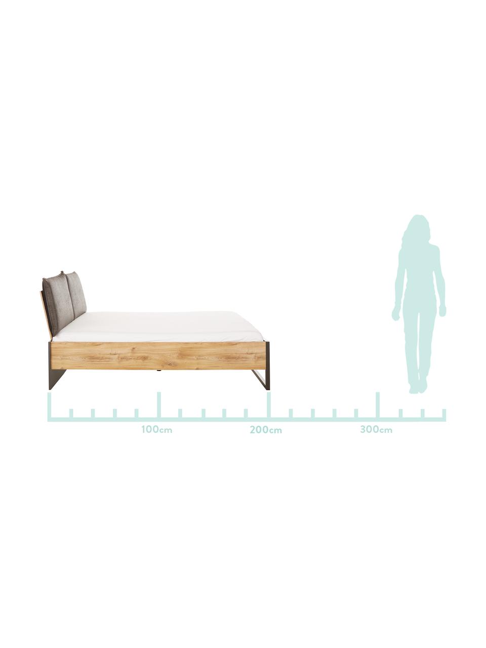 Houten bed Detroit in industrial design, Frame: MDF, Poten: gepoedercoat metaal, Eikenhoutkleurig, 160 x 200 cm