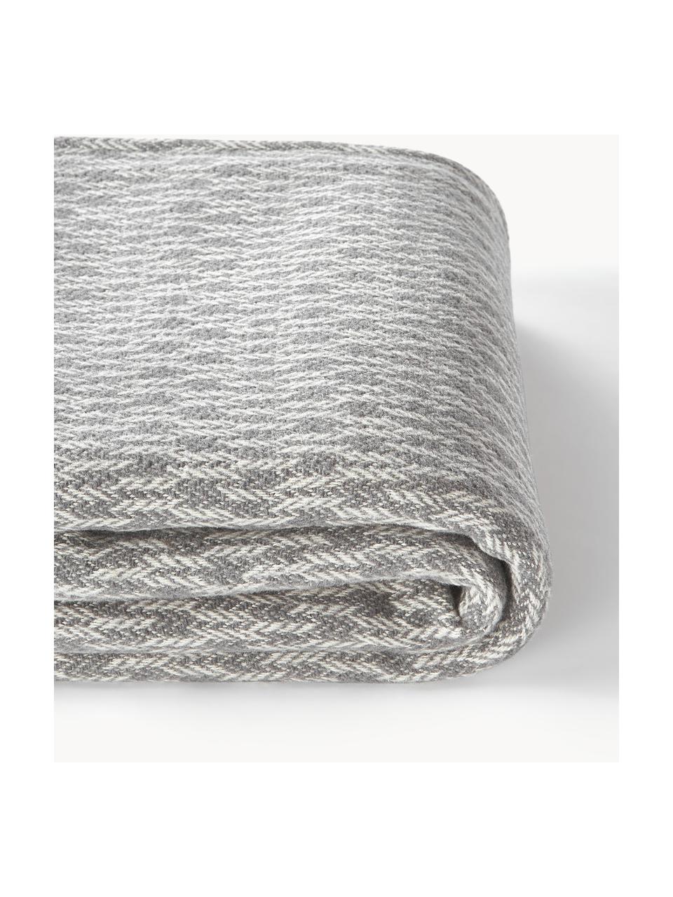 Coperta con motivo a spina di pesce e frange Alistair, 80% cotone, 20% poliacrilico, Grigio scuro, bianco, Larg. 130 x Lung. 170 cm