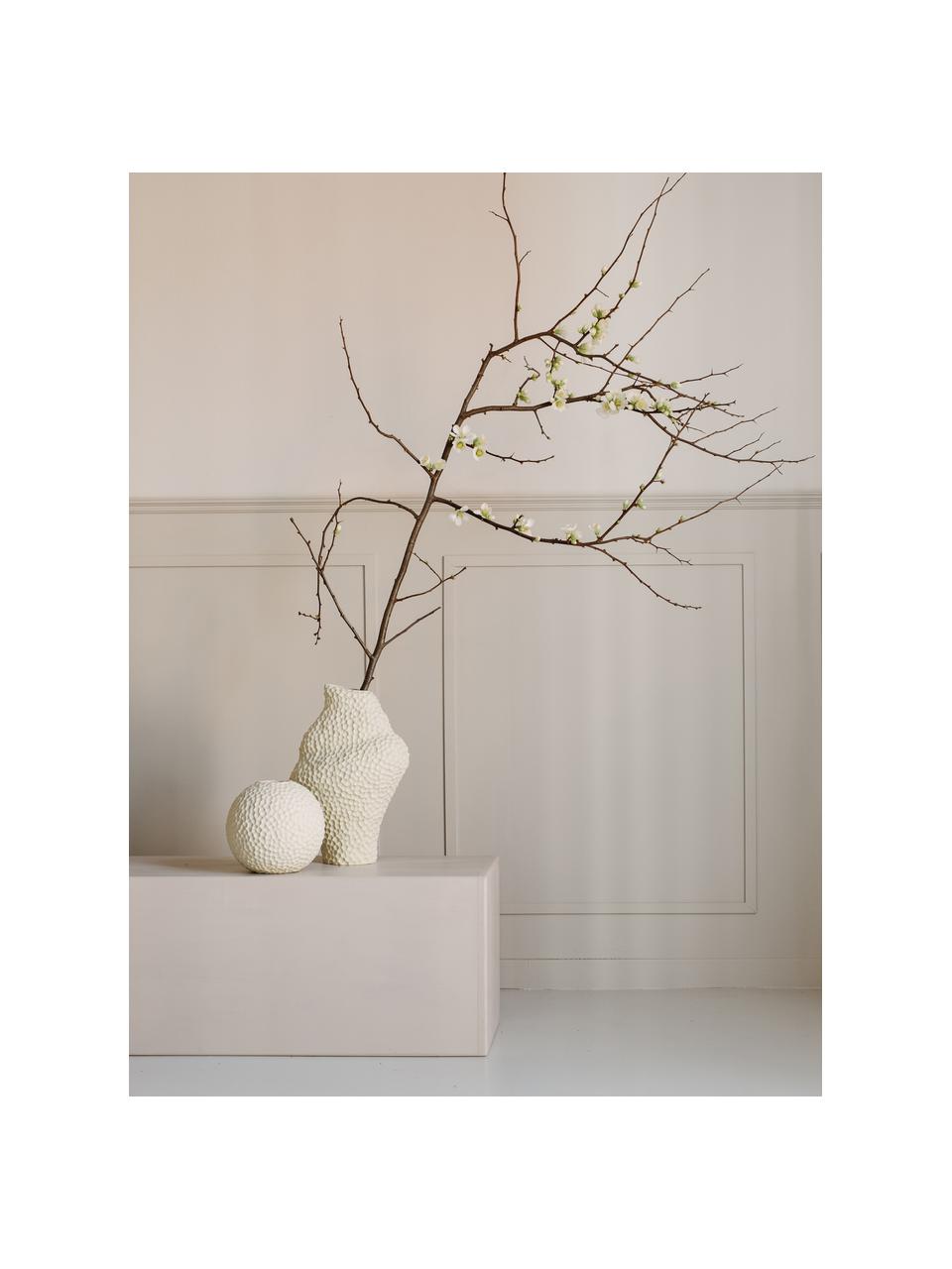 Designová váza v organickém tvaru Isla, Keramika, Tlumeně bílá, Š 22 cm, V 32 cm
