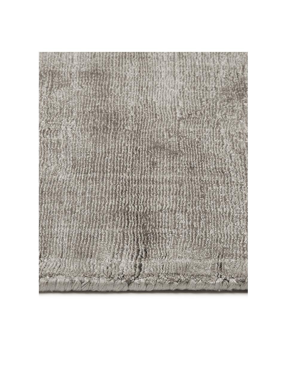 Ručne tkaný koberec z viskózy Jane, Sivobéžová