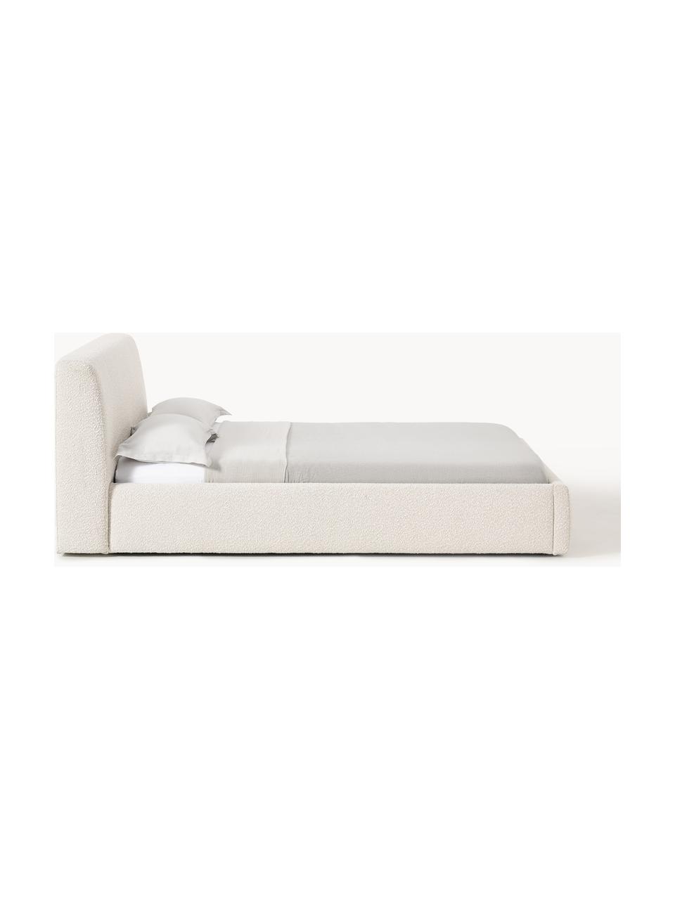 Cama tapizada en tejido bouclé con espacio de almacenaje Cloud, Tapizado: tejido bouclé (80% poliés, Cuerpo: madera de pino y abeto ma, Patas: madera de abedul pintada , Bouclé blanco Off White, An 140 x L 200 cm