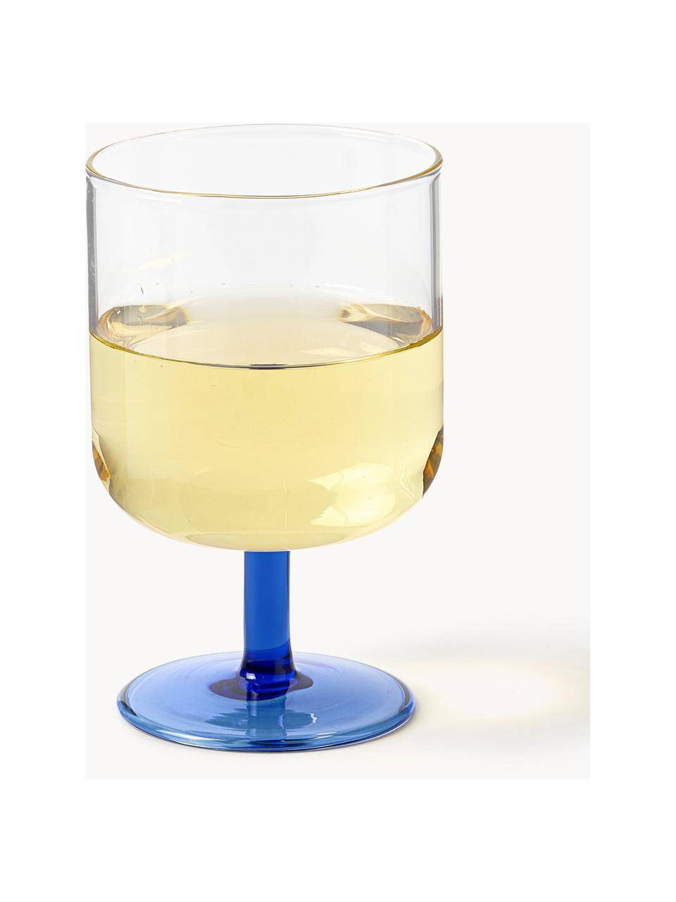 Poháre na víno Torino, 2 ks, Borosilikátové sklo

Objavte všestrannosť borosilikátového skla pre váš domov! Borosilikátové sklo je kvalitný, spoľahlivý a robustný materiál. Vyznačuje sa mimoriadnou tepelnou odolnosťou a preto je ideálny pre váš horúci čaj alebo kávu. V porovnaní s klasickým sklom je borosilikátové sklo odolnejšie voči rozbitiu a prasknutiu, a preto je bezpečným spoločníkom vo vašej domácnosti., Priehľadná, kráľovská modrá, Ø 8 x V 12 cm, 300 ml