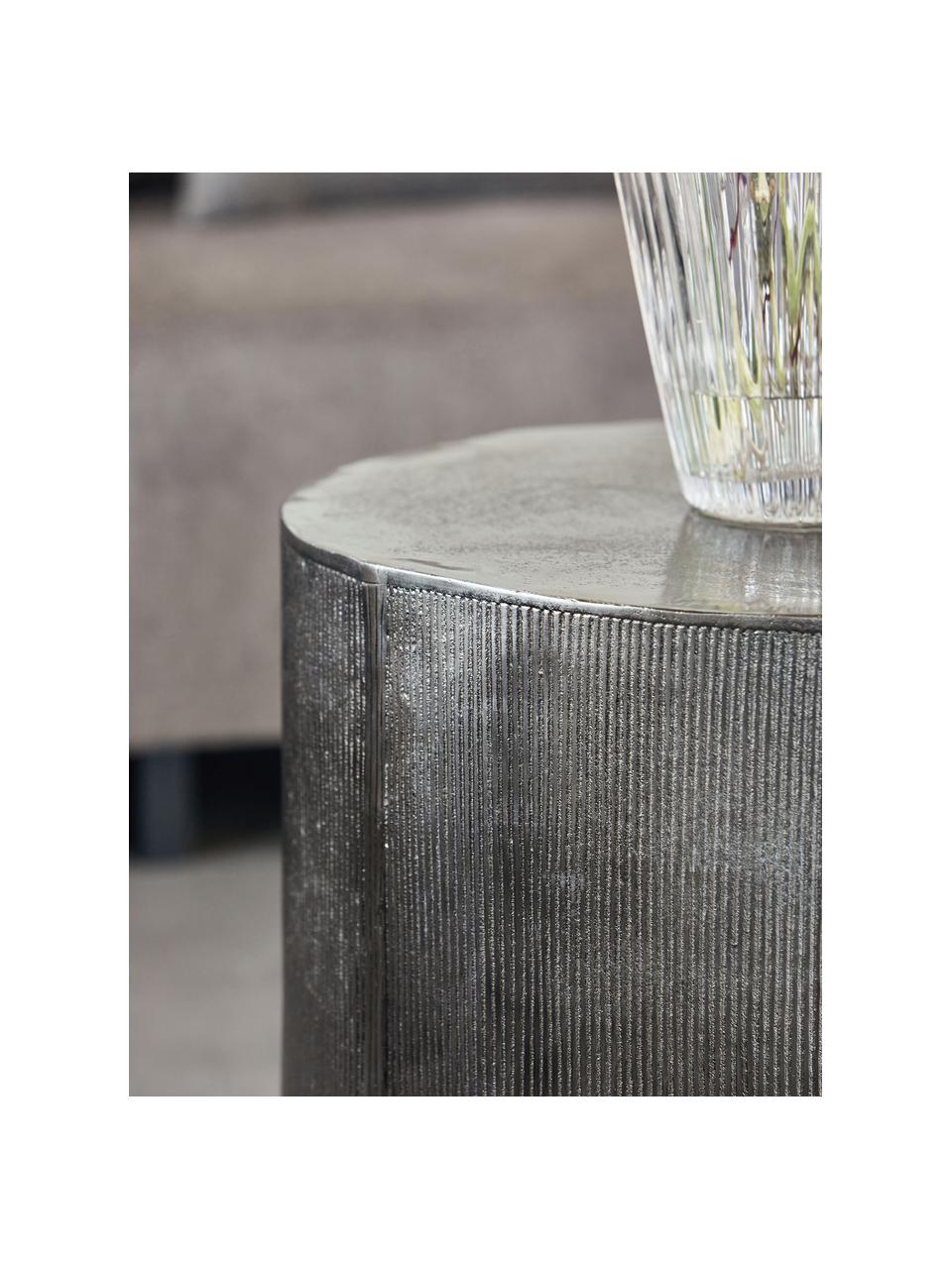 Kulatý odkládací stolek s žebrováním Rota, Potažený hliník, MDF deska (dřevovláknitá deska střední hustoty), Stříbrná, Ø 50 cm, V 50 cm