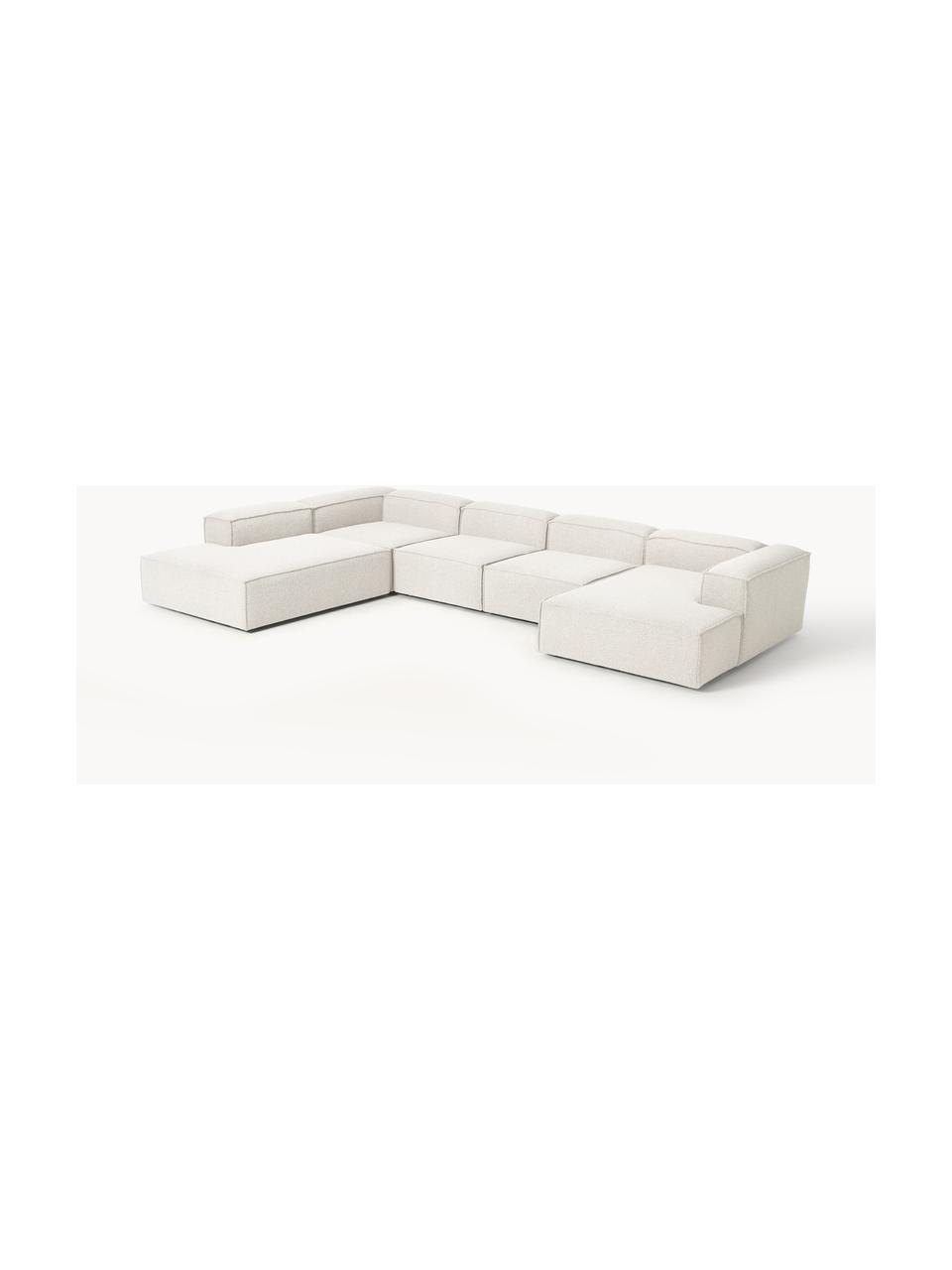 Divano ampio componibile in bouclé Lennon, Rivestimento: bouclé (100% poliestere) , Struttura: legno di pino massiccio, , Piedini: plastica Questo prodotto , Bouclè bianco latte, Larg. 418 x Prof. 269 cm, chaise longue a sinistra