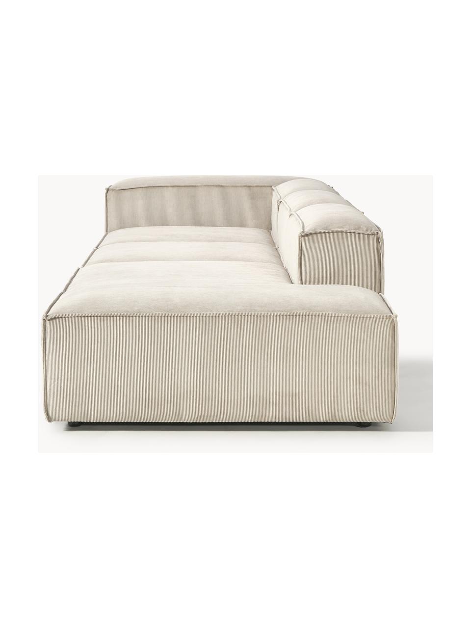 Chaise longue XL componibile in velluto a coste Lennon, Rivestimento: velluto a coste (92% poli, Struttura: legno di pino massiccio, , Piedini: plastica I piedini si tro, Velluto a coste beige chiaro, Larg. 357 x Prof. 119 cm, schienale a sinistra