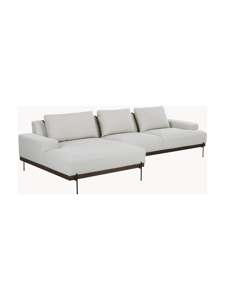 Sofa narożna z metalowymi nogami Brooks, Tapicerka: poliester Tapicerka nie j, Stelaż: lite drewno sosnowe, Nogi: metal malowany proszkowo, Jasnobeżowa tkanina, S 315 x G 148 cm, lewostronna