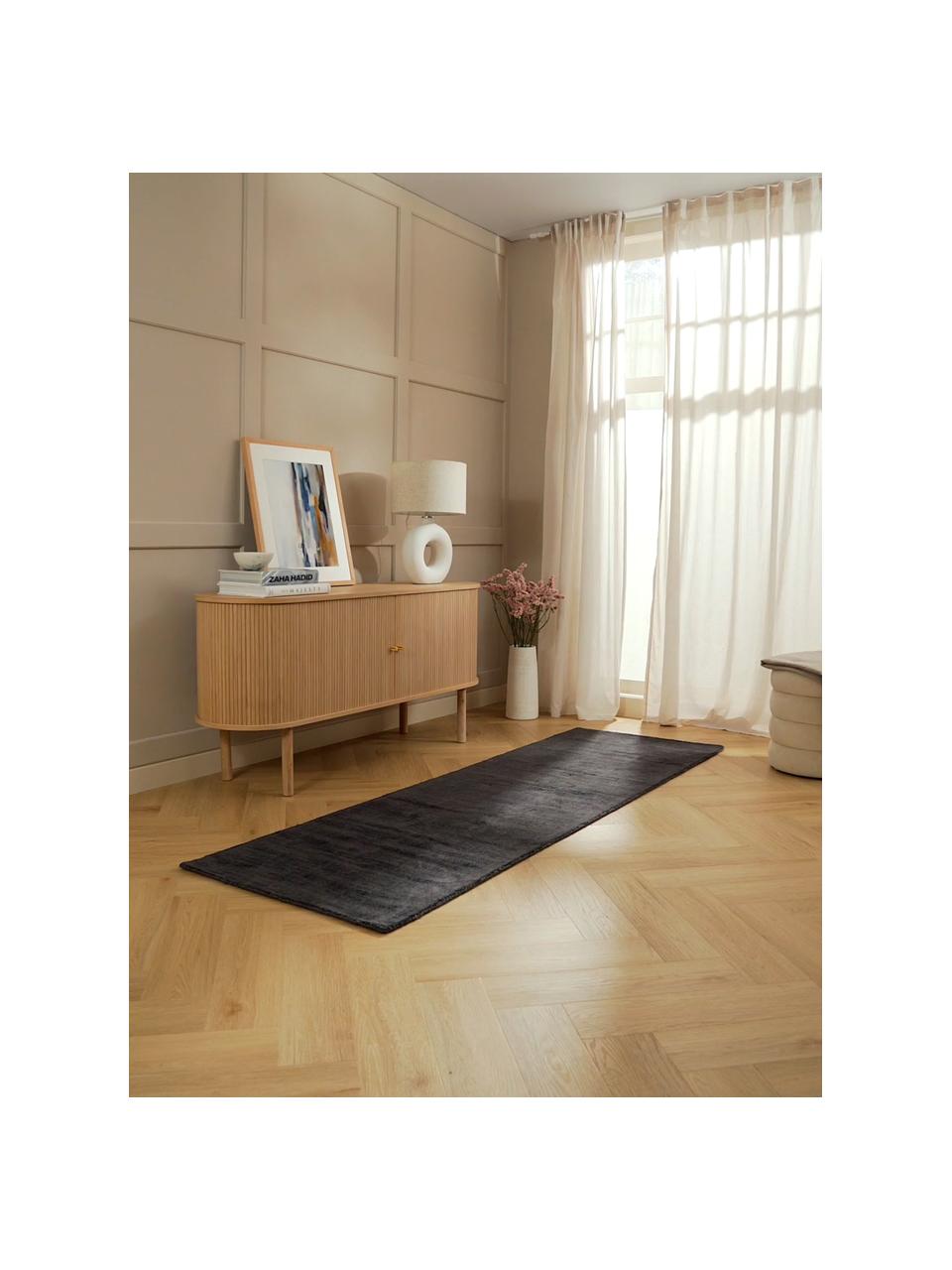 Tapis de couloir en viscose tissé main Jane, Anthracite, larg. 80 x long. 200 cm