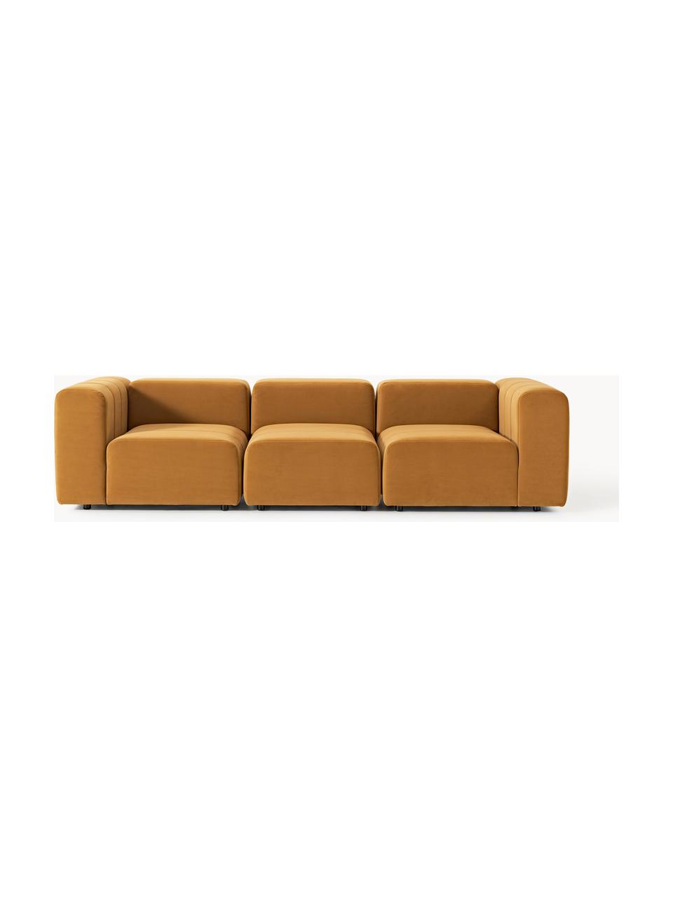 Modulares Samt-Sofa Lena (4-Sitzer), Bezug: Samt (100 % Polyester) De, Gestell: Buchenholz, Spanplatte, H, Samt Ocker, B 287 x T 106 cm