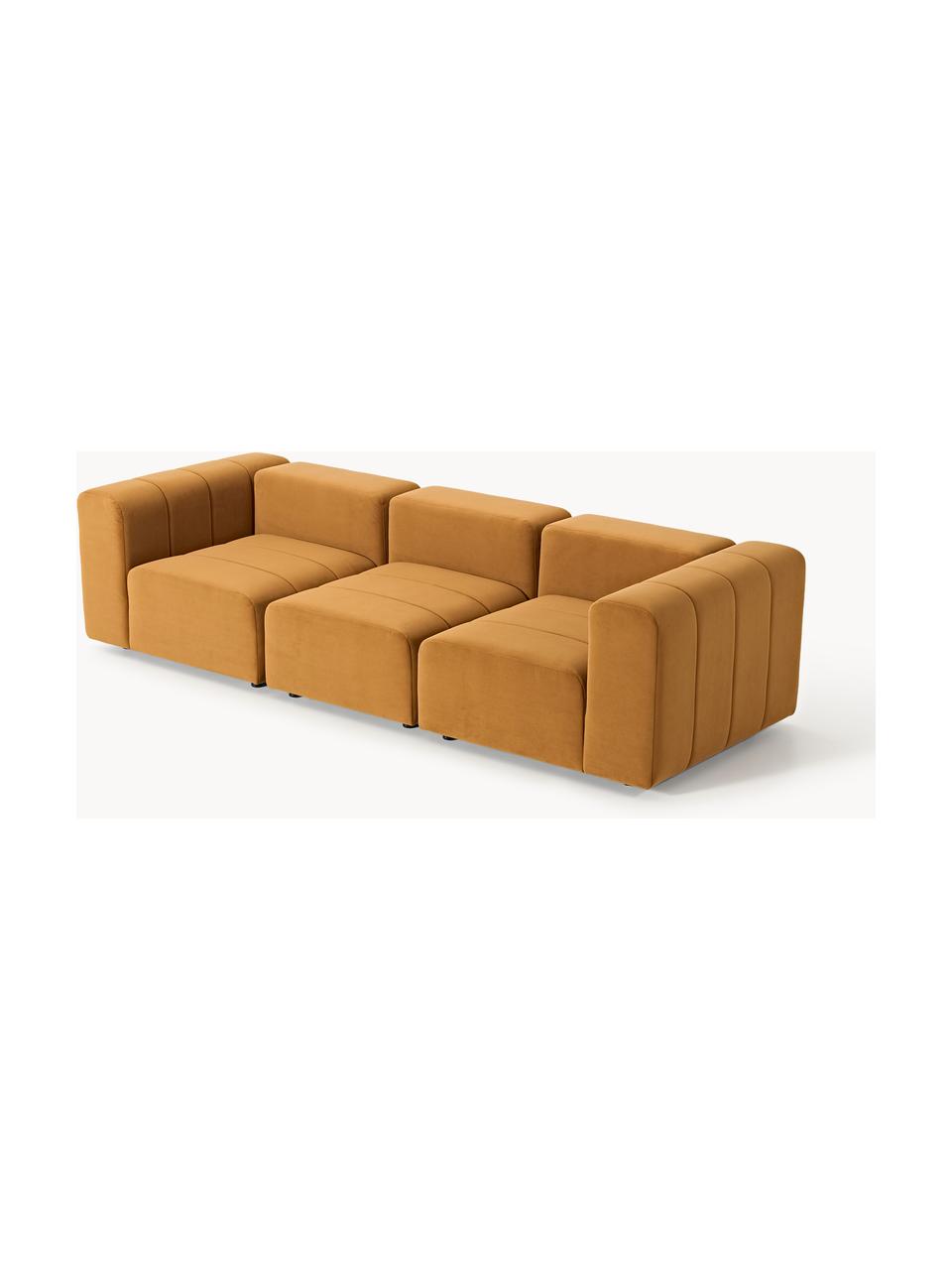 Modulares Samt-Sofa Lena (4-Sitzer), Bezug: Samt (100 % Polyester) De, Gestell: Buchenholz, Spanplatte, H, Füße: Kunststoff, Samt Ocker, B 287 x T 106 cm