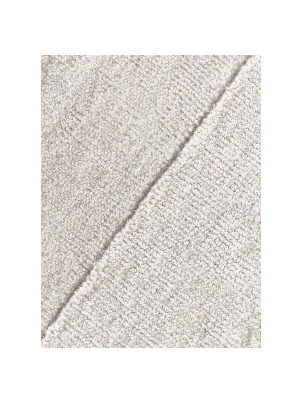 Tapis chatoyant Kari, 100 % polyester, certifié GRS, Tons gris, larg. 80 x long. 150 cm (taille XS)