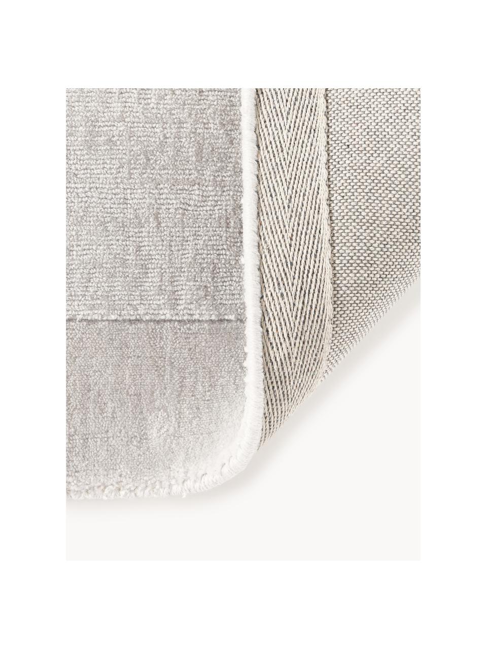 Třpytivý koberec Kari, 100 % polyester, certifikace GRS, Odstíny šedé, Š 80 cm, D 150 cm (velikost XS)