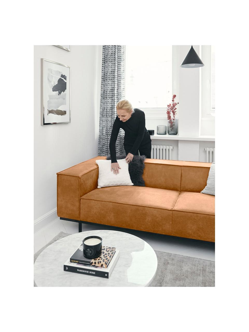 Leder-Sofa Abigail (2-Sitzer) in Braun mit Metall-Füßen, Bezug: Lederfaserstoff (70% Lede, Beine: Metall, lackiert, Leder Braun, B 190 x T 95 cm