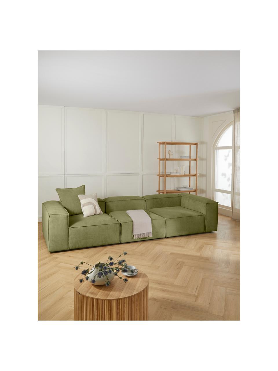Modulares Sofa Lennon (4-Sitzer) aus Cord, Bezug: Cord (92% Polyester, 8% P, Gestell: Massives Kiefernholz, FSC, Füße: Kunststoff, Cord Grün, B 327 x T 119 cm