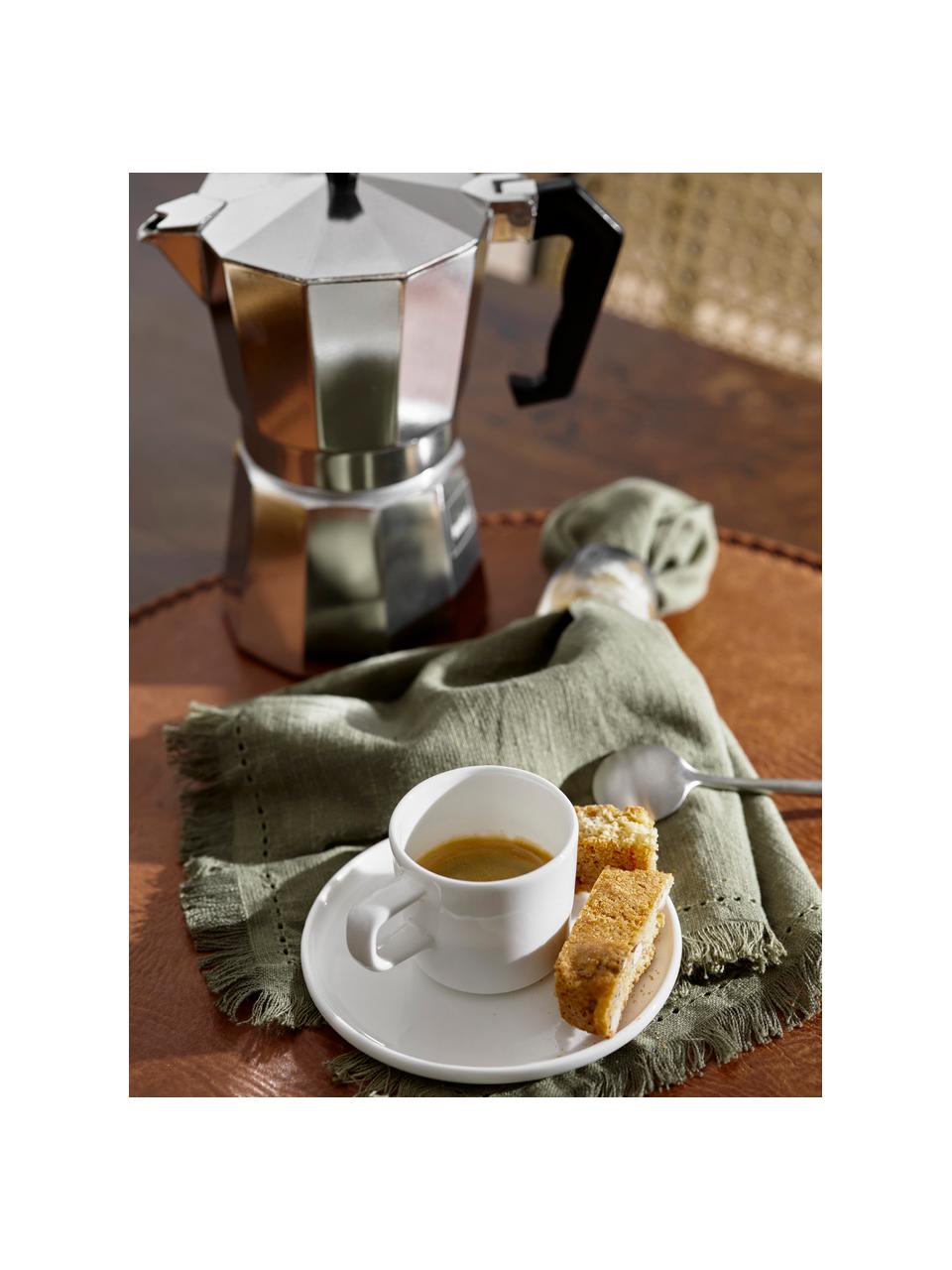 Tazzina da caffè con piattino in Fine Bone China Oco 6 pz, Fine Bone China (porcellana)
La Fine Bone China è una porcellana a pasta morbida particolarmente caratterizzata dalla sua lucentezza radiosa e traslucida, Bianco latte, Ø 6 cm, 60 ml