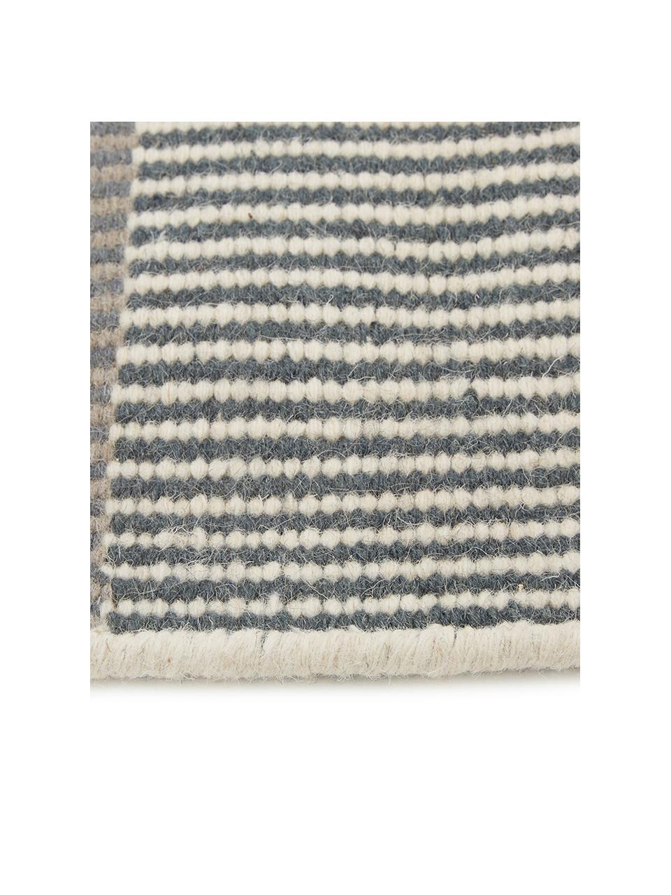 Ręcznie tkany dywan kilim Devise, 100% wełna
Włókna dywanów wełnianych mogą nieznacznie rozluźniać się w pierwszych tygodniach użytkowania, co ustępuje po pewnym czasie, Wielobarwny, S 200 x D 300 cm (Rozmiar L)