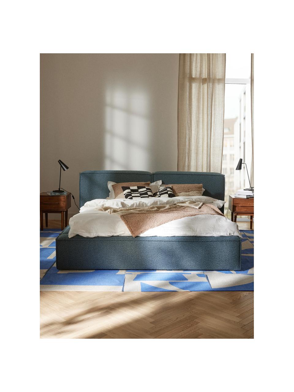 Letto imbottito in bouclé Lennon, Rivestimento: bouclé (80% poliestere, 2, Rivestimento: schiuma, certificata Cert, Struttura: legno di pino massiccio, , Piedini: legno, plastica Questo pr, Bouclé grigio-blu, Larg. 208 x Lung. 243 cm (superfice 140 x 200 cm)