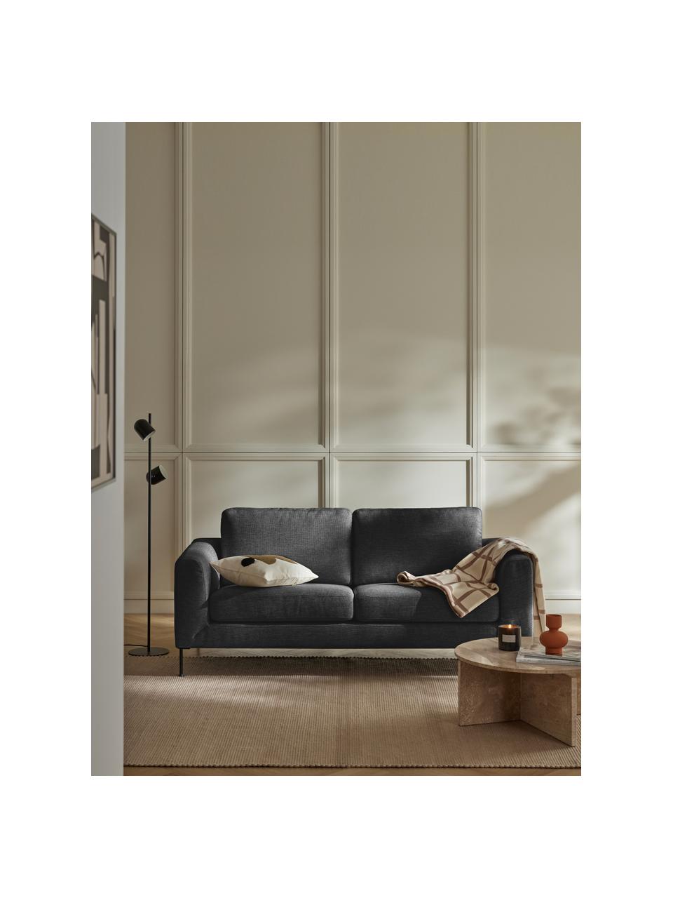 Sofa Cucita (3-Sitzer), Bezug: Webstoff (100% Polyester), Gestell: Massives Kiefernholz, FSC, Beine: Metall, lackiert Dieses P, Webstoff Anthrazit, B 228 x T 94 cm