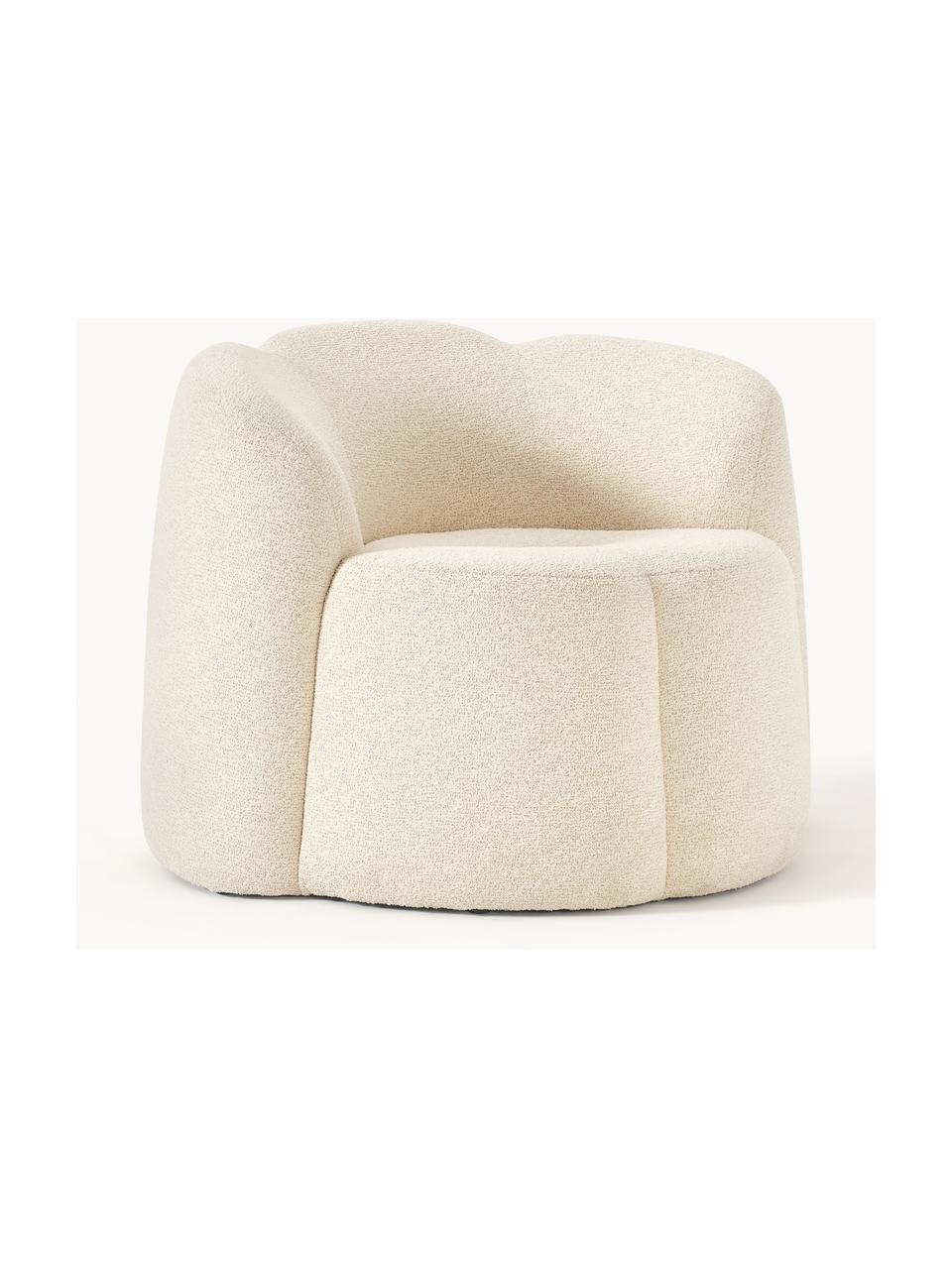 Fotel wypoczynkowy bouclé Fleur, Tapicerka: bouclé (100% poliester) D, Stelaż: lite drewno eukaliptusowe, Kremowobiały, S 105 x G 95 cm