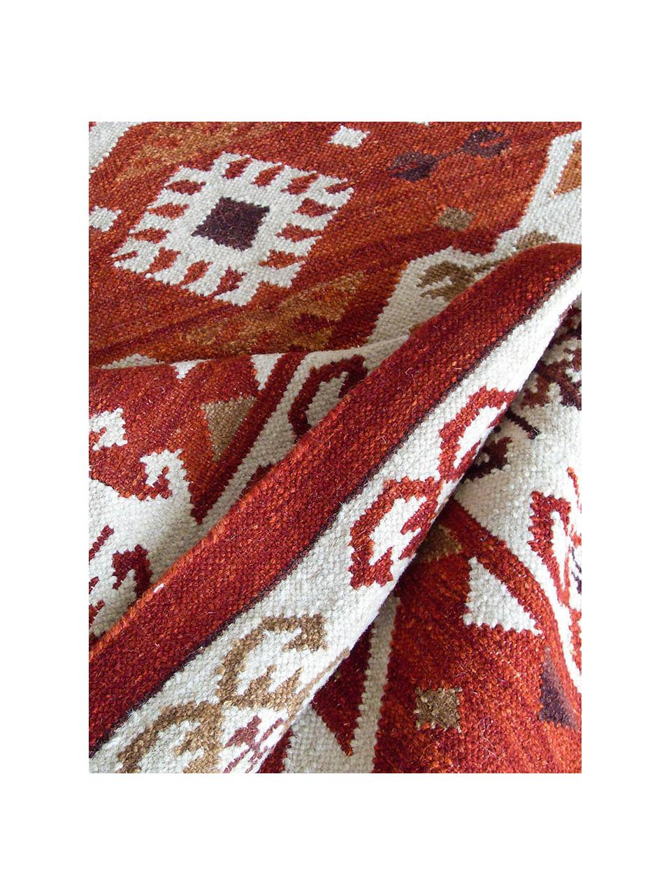 Tappeto kilim in lana tessuto a mano Ria, 100% lana
Nel caso dei tappeti di lana, le fibre possono staccarsi nelle prime settimane di utilizzo, questo e la formazione di lanugine si riducono con l'uso quotidiano, Rosso, beige, arancione, marrone, Larg. 155 x Lung. 240 cm (taglia M)