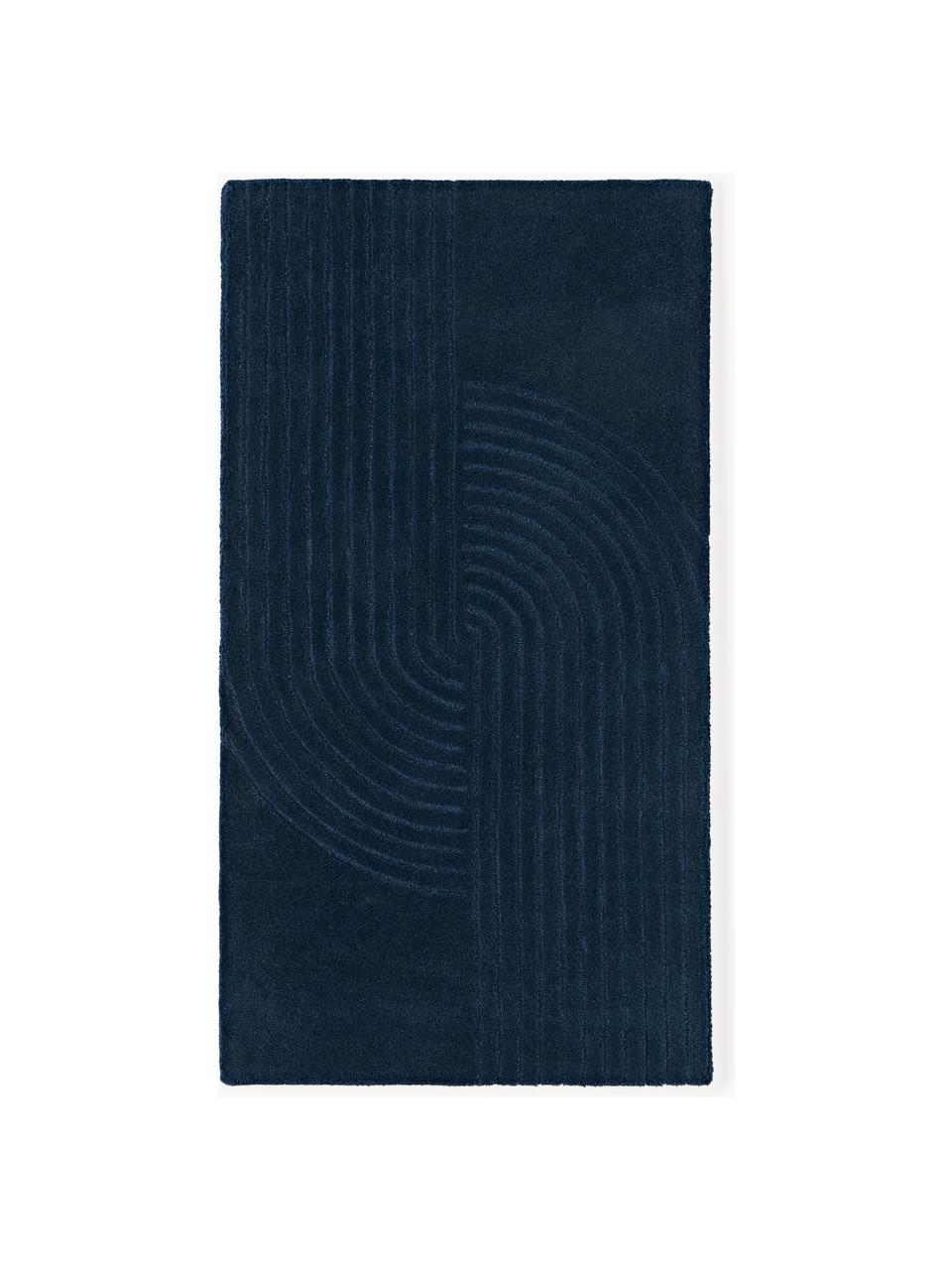 Tapis en laine tuftée main Mason, 100 % laine, certifiée RWS

Les tapis en laine peuvent perdre des fibres lors des premières semaines et des peluches peuvent se former, ce phénomène est naturel et diminue à mesure de votre usage et du temps, Bleu foncé, larg. 80 x long. 150 cm (taille XS)