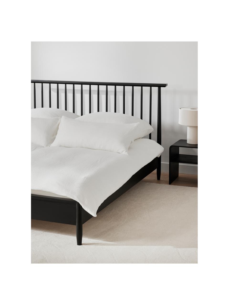 Dřevěná postel s čelem z borovicového dřeva Windsor, Masivní borovicové dřevo, certifikováno FSC, Borovicové dřevo, černá, Š 180 cm, D 200 cm
