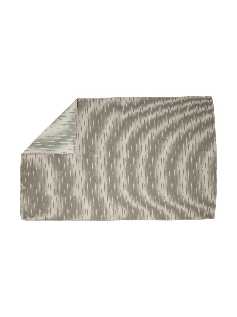 Kuscheldecke Nova Stripes im Liniendesign, 85% Baumwolle, 8% Viskose, 7% Polyacryl, Rauchgrau, Weiss, 145 x 220 cm